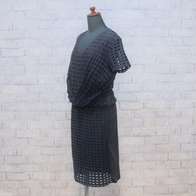 美品 カルヴェン ワンピース ひざ丈 半袖 Vネック メッシュ 黒 ブラック
