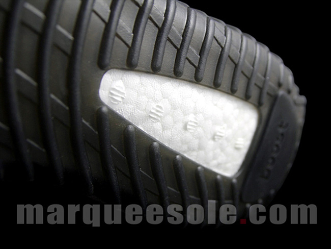 adidas Yeezy Boost 350 V2 Black White