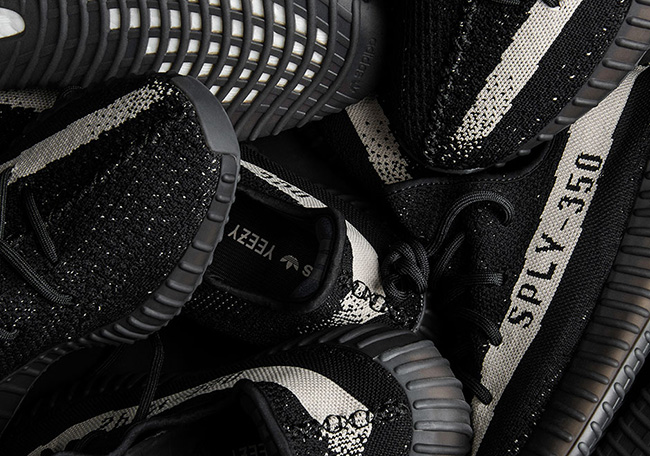 adidas Yeezy Boost 350 V2 Black White December